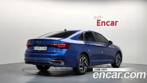 Volkswagen Jetta, 2023 — миниатюра 2