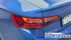 Volkswagen Jetta, 2023 — миниатюра 9