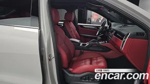 Porsche Cayenne, 2023 — миниатюра 16