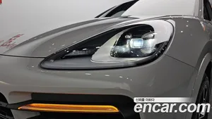 Porsche Cayenne, 2023 — миниатюра 7