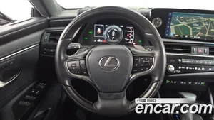 Lexus ES, 2022 — миниатюра 18