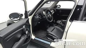 Mini Cooper, 2019 — миниатюра 10