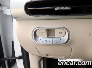 Genesis GV60, 2022 — миниатюра 13