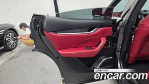 Maserati Levante, 2019 — миниатюра 15