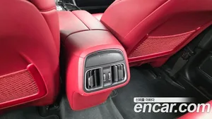 Maserati Levante, 2019 — миниатюра 32