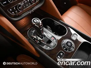 Bentley Bentayga, 2021 — миниатюра 9