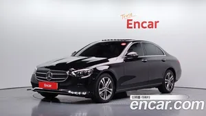 Mercedes-Benz E-Class, 2022 — миниатюра 1