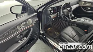 Mercedes-Benz E-Class, 2022 — миниатюра 13