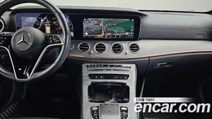 Mercedes-Benz E-Class, 2022 — миниатюра 25