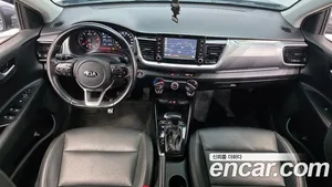 Kia Stonic, 2017 — миниатюра 10