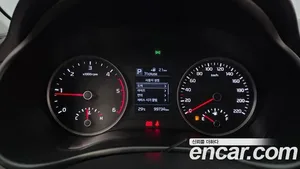Kia Stonic, 2017 — миниатюра 11