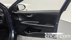 Kia Stonic, 2017 — миниатюра 15