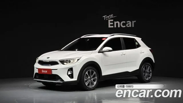 Kia Stonic, 2020 — фото автомобиля из Кореи