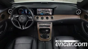 Mercedes-Benz E-Class, 2022 — миниатюра 9