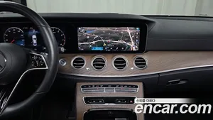 Mercedes-Benz E-Class, 2022 — миниатюра 19