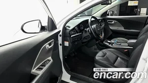 Kia Niro, 2022 — миниатюра 10