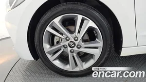 Hyundai Avante, 2017 — миниатюра 5