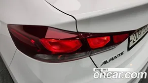 Hyundai Avante, 2017 — миниатюра 9