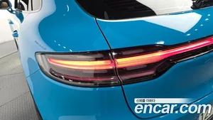 Porsche Macan, 2021 — миниатюра 9