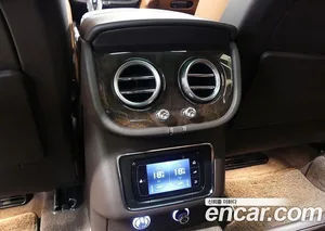 Bentley Bentayga, 2020 — миниатюра 19