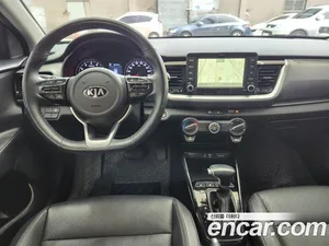 Kia Stonic, 2019 — миниатюра 7