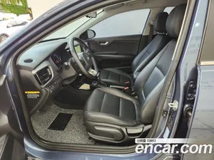 Kia Stonic, 2019 — миниатюра 8