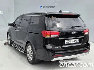 Kia Carnival, 2015 — миниатюра 17