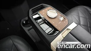 BMW iX, 2023 — миниатюра 9