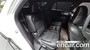Ford Explorer, 2020 — миниатюра 11