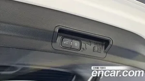 Ford Explorer, 2020 — миниатюра 15