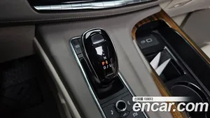 Cadillac Escalade, 2022 — миниатюра 11