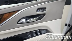 Cadillac Escalade, 2022 — миниатюра 26