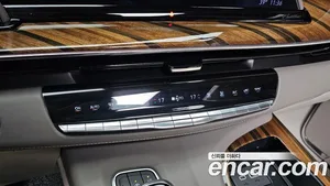 Cadillac Escalade, 2022 — миниатюра 31