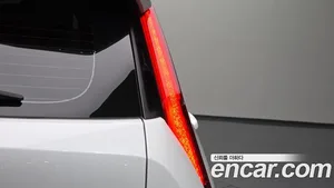 Kia Niro, 2023 — миниатюра 9