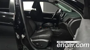 Jeep Cherokee, 2021 — миниатюра 12