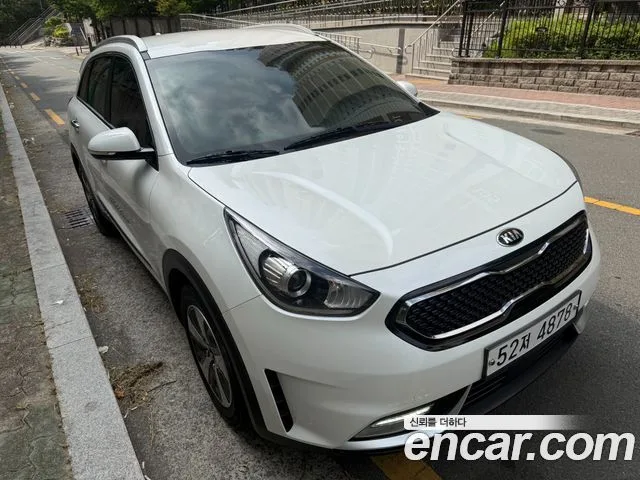 Kia Niro, 2018 — фото автомобиля из Кореи