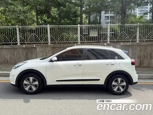 Kia Niro, 2018 — миниатюра 5