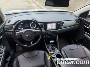 Kia Niro, 2018 — миниатюра 7