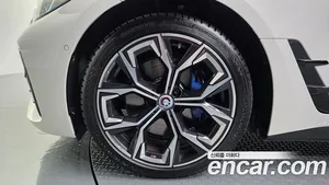BMW i4, 2024 — миниатюра 5