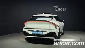 Kia EV6, 2023 — миниатюра 3