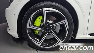 Kia EV6, 2023 — миниатюра 4