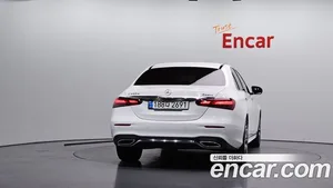 Mercedes-Benz E-Class, 2022 — миниатюра 4