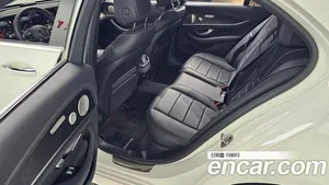 Mercedes-Benz E-Class, 2022 — миниатюра 17