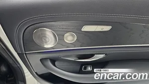 Mercedes-Benz E-Class, 2022 — миниатюра 24