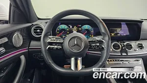 Mercedes-Benz E-Class, 2022 — миниатюра 25
