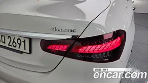 Mercedes-Benz E-Class, 2022 — миниатюра 9