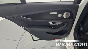 Mercedes-Benz E-Class, 2022 — миниатюра 15