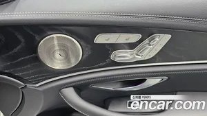 Mercedes-Benz E-Class, 2022 — миниатюра 28