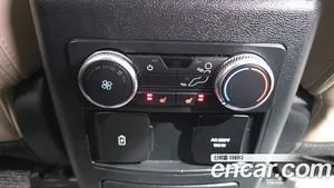 Ford Explorer, 2022 — миниатюра 18