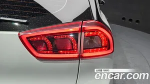 Kia Niro, 2016 — миниатюра 7
